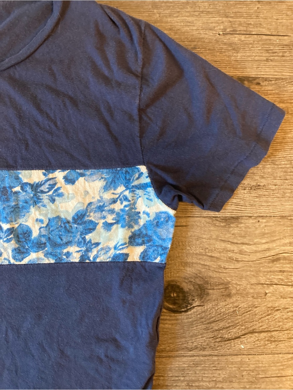 Gant Rugger Tee - Picture 2 of 5